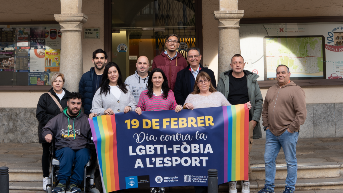 L’Ajuntament de Pineda de Mar i les entitats esportives locals s’uneixen contra la LGBTI-fòbia